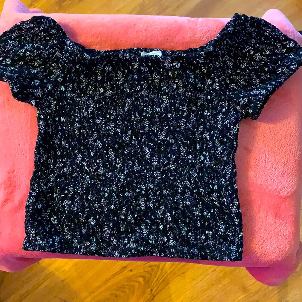 Black and white top size M